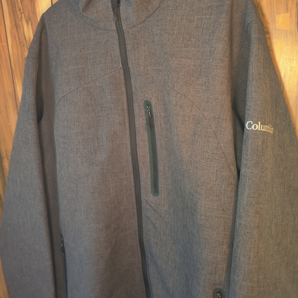 Columbia Men's Dark Gray Performance Jacket